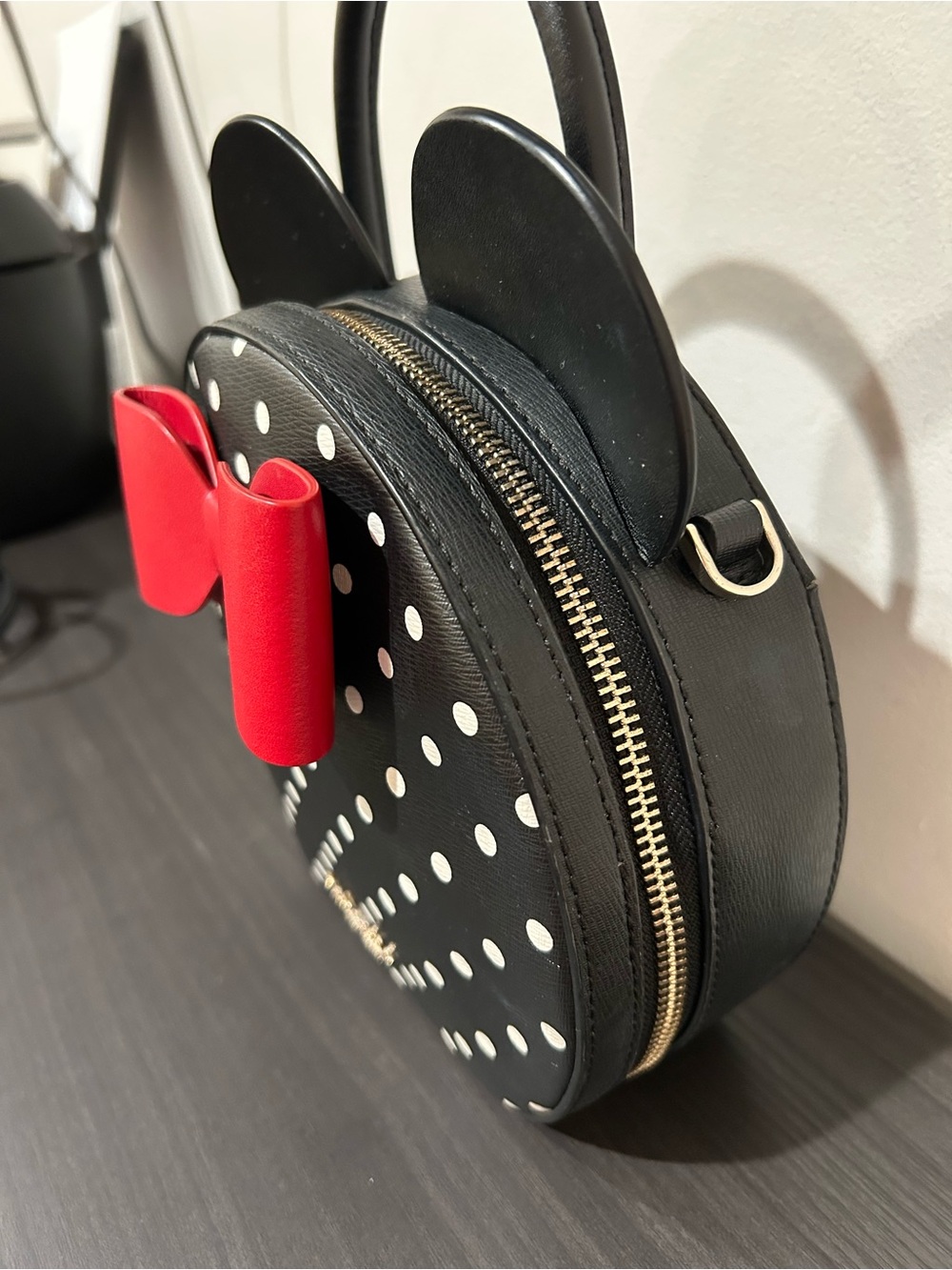 Kate Spade New York Disney x Minnie Mouse crossbody bag EUC - Picture 7 of 12